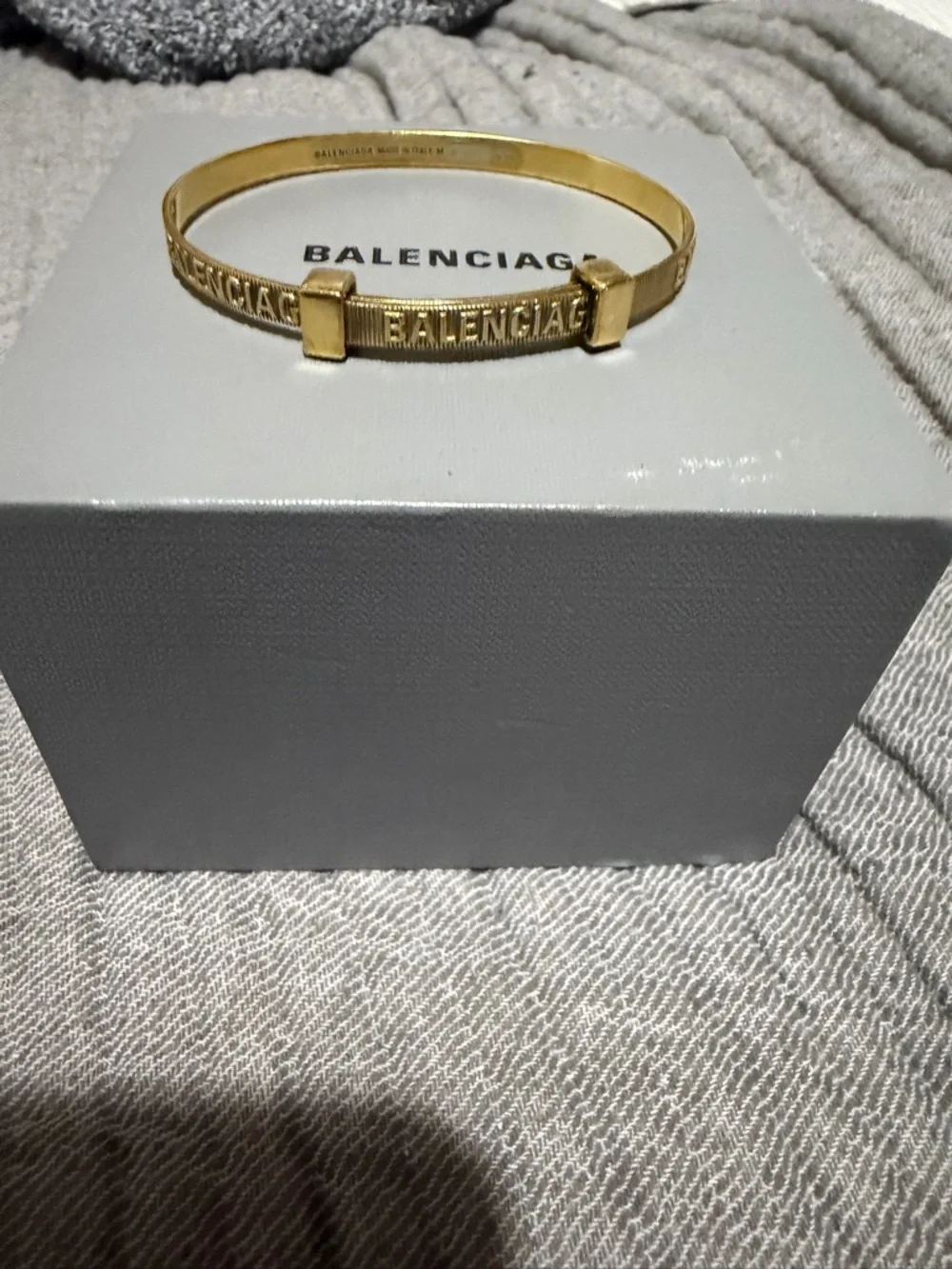 Balenciaga Shiny Gold Logo Hoop Bracelet - Picture 2 of 5